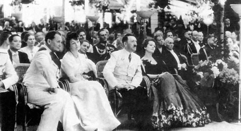 Иллюстрация к книге — Василий Сталин. Письма из зоны [i_024.jpg]