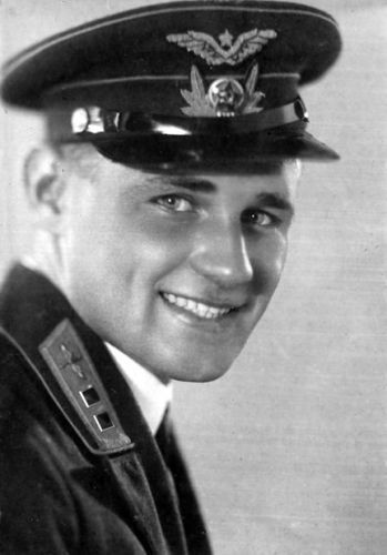 Иллюстрация к книге — Василий Сталин. Письма из зоны [i_028.jpg]