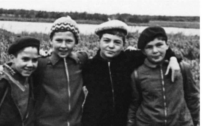 Иллюстрация к книге — Майк Науменко. Бегство из зоопарка [i_012.jpg]