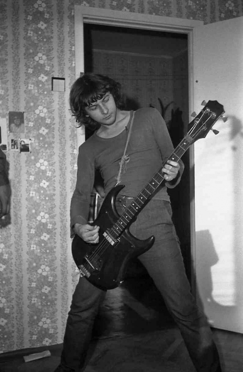 Иллюстрация к книге — Майк Науменко. Бегство из зоопарка [i_078.jpg]