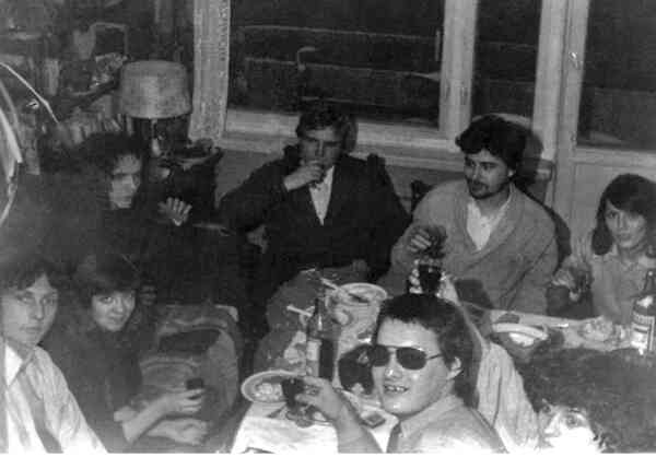 Иллюстрация к книге — Майк Науменко. Бегство из зоопарка [i_106.jpg]