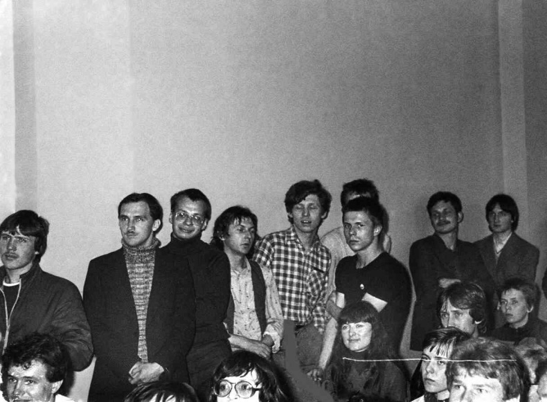 Иллюстрация к книге — Майк Науменко. Бегство из зоопарка [i_118.jpg]