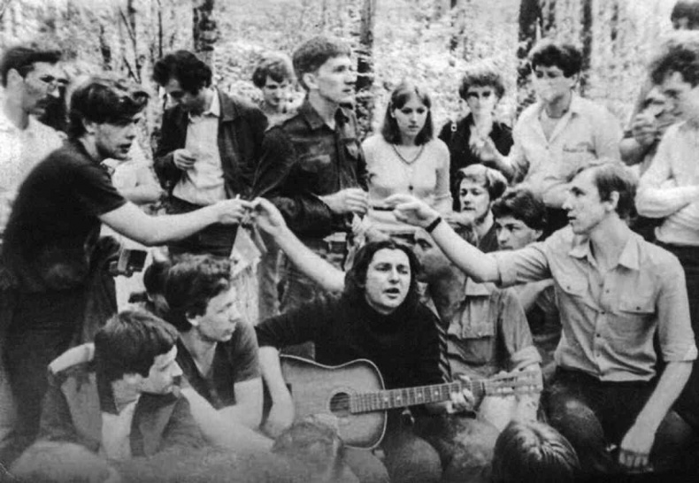 Иллюстрация к книге — Майк Науменко. Бегство из зоопарка [i_126.jpg]