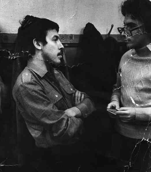 Иллюстрация к книге — Майк Науменко. Бегство из зоопарка [i_152.jpg]