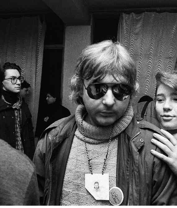 Иллюстрация к книге — Майк Науменко. Бегство из зоопарка [i_206.jpg]