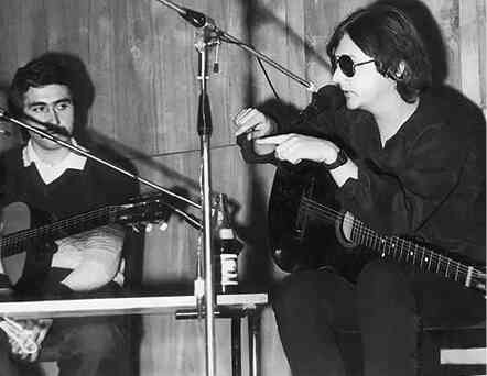 Иллюстрация к книге — Майк Науменко. Бегство из зоопарка [i_210.jpg]