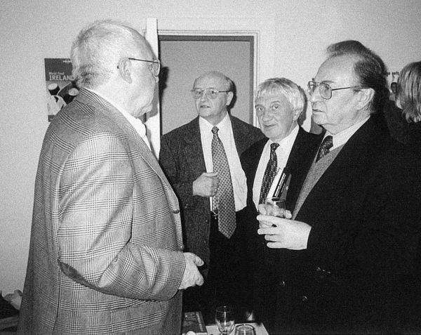 Иллюстрация к книге — Вариант шедевра [i_005.jpg]