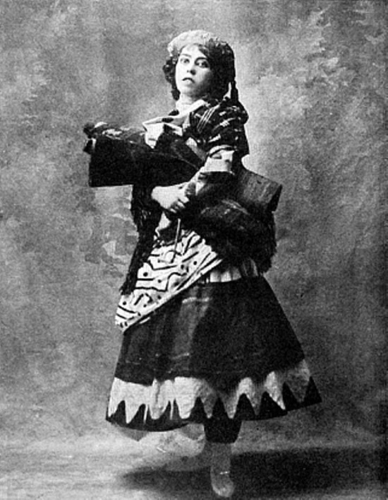 Иллюстрация к книге — История балета. Ангелы Аполлона [i_036.jpg]