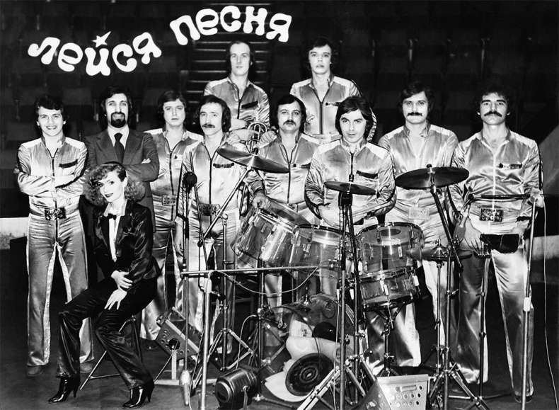 Иллюстрация к книге — История рока. Во всём виноваты «Битлз» [i_007.jpg]