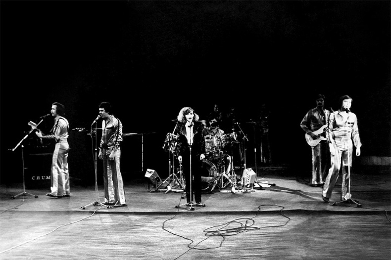 Иллюстрация к книге — История рока. Во всём виноваты «Битлз» [i_009.jpg]