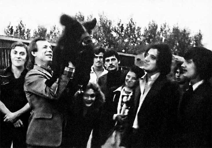 Иллюстрация к книге — История рока. Во всём виноваты «Битлз» [i_015.jpg]