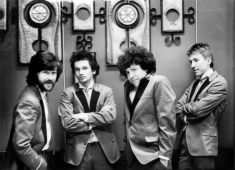 Иллюстрация к книге — История рока. Во всём виноваты «Битлз» [i_017.jpg]