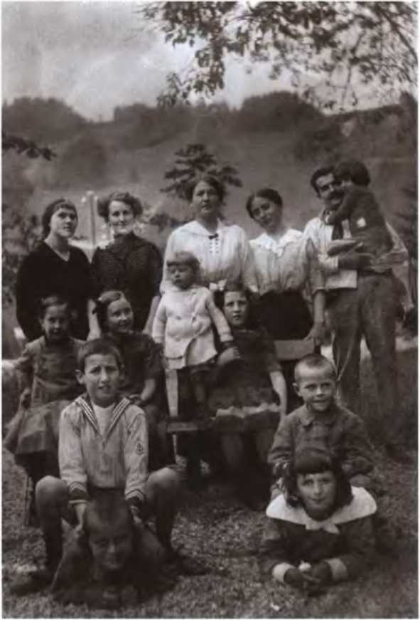 Иллюстрация к книге — Айн Рэнд [i_010.jpg]