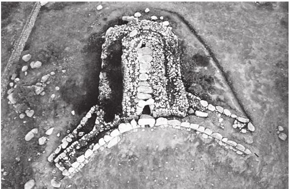 Иллюстрация к книге — Исчезнувшие цивилизации. Взаимосвязь культур и парадоксы истории [i_078.jpg]