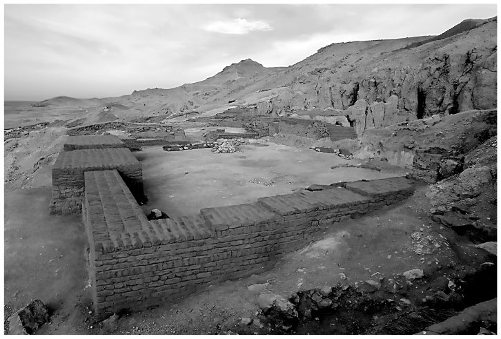 Иллюстрация к книге — В поисках гробниц Древнего Египта [i_025.jpg]