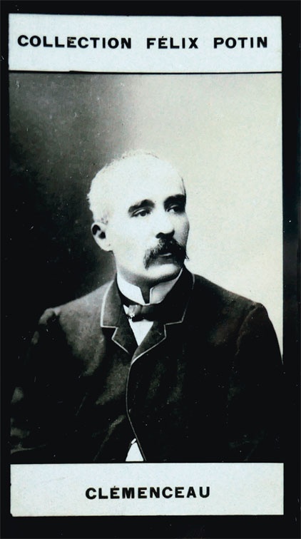 Иллюстрация к книге — Портрет мужчины в красном [i_017.jpg]