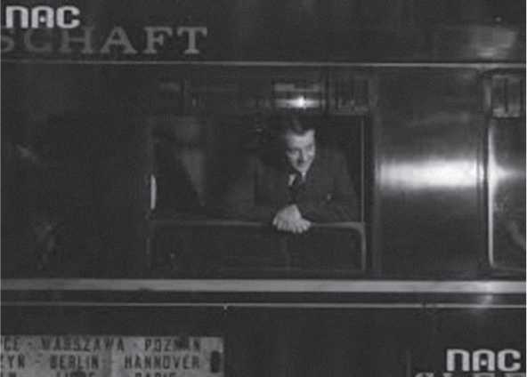 Иллюстрация к книге — Заговор «красных маршалов». Тухачевский против Сталина [i_029.jpg]