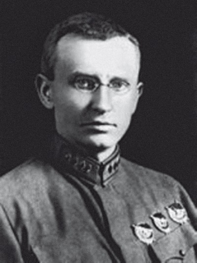 Иллюстрация к книге — Заговор «красных маршалов». Тухачевский против Сталина [i_034.jpg]