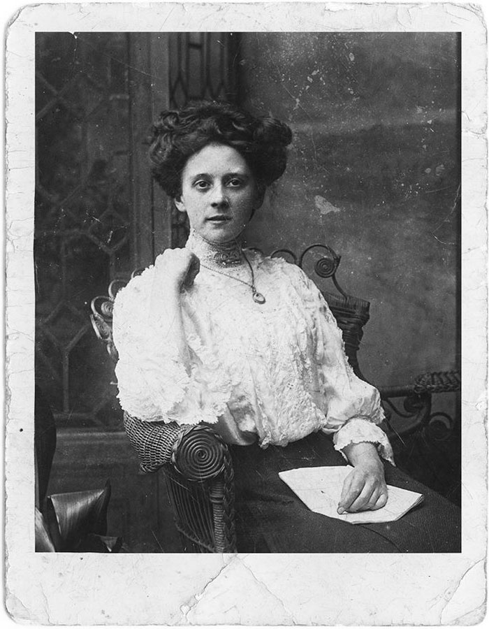 Иллюстрация к книге — Как приготовить кролика, спасти душу и найти любовника [i_001.jpg]