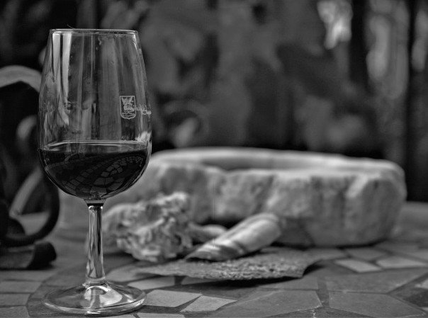 Иллюстрация к книге — О том, что есть в Греции [i_002.jpg]