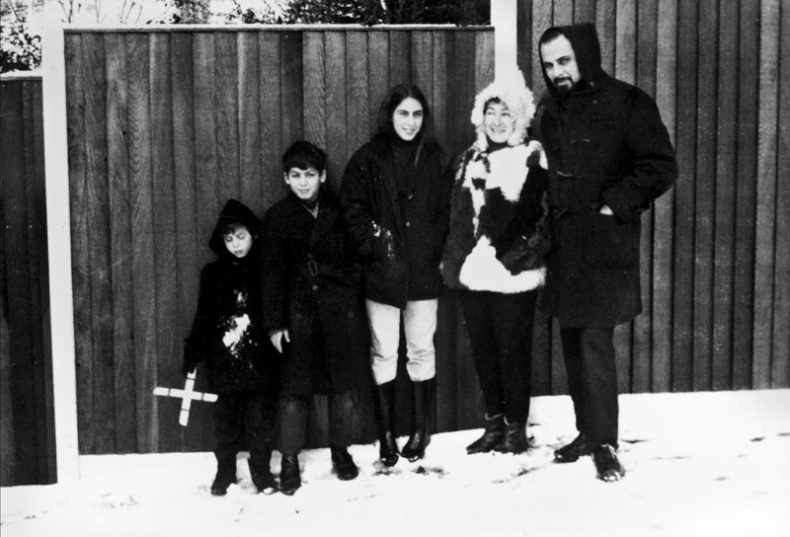 Иллюстрация к книге — Как я стал собой. Воспоминания [i_014.jpg]