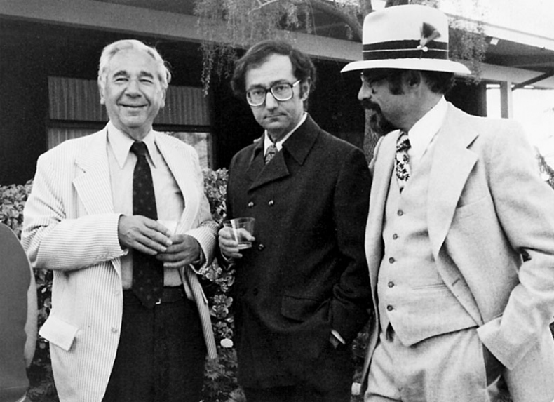 Иллюстрация к книге — Как я стал собой. Воспоминания [i_016.jpg]