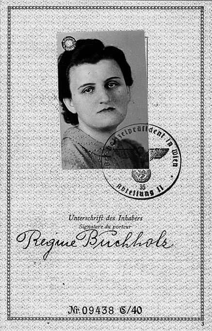 Иллюстрация к книге — Восточно-западная улица. Происхождение терминов ГЕНОЦИД и ПРЕСТУПЛЕНИЕ ПРОТИВ ЧЕЛОВЕЧЕСТВА [i_016.jpg]