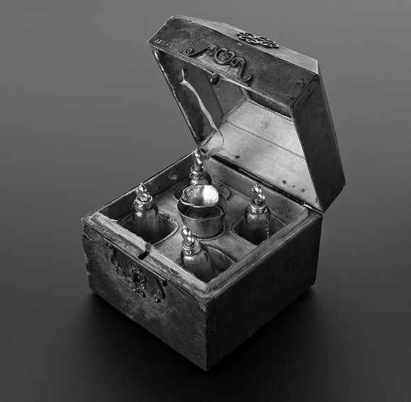 Иллюстрация к книге — Цивилизация запахов. XVI – начало XIX века [i_015.jpg]