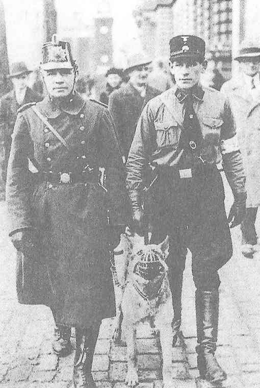 Иллюстрация к книге — CC – инквизиция Гитлера [i_012.jpg]