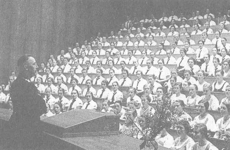 Иллюстрация к книге — CC – инквизиция Гитлера [i_034.jpg]