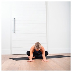 Иллюстрация к книге — Силовая йога. Энергия. Концентрация. Баланс [i_066.jpg]