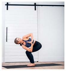 Иллюстрация к книге — Силовая йога. Энергия. Концентрация. Баланс [i_119.jpg]