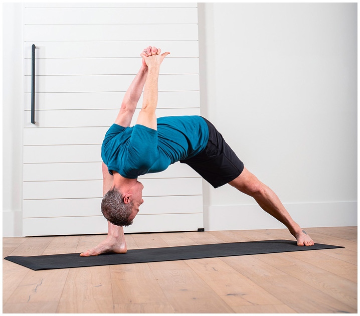 Иллюстрация к книге — Силовая йога. Энергия. Концентрация. Баланс [i_144.jpg]