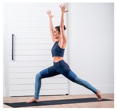 Иллюстрация к книге — Силовая йога. Энергия. Концентрация. Баланс [i_202.jpg]