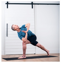 Иллюстрация к книге — Силовая йога. Энергия. Концентрация. Баланс [i_375.jpg]