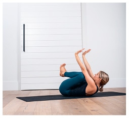 Иллюстрация к книге — Силовая йога. Энергия. Концентрация. Баланс [i_406.jpg]