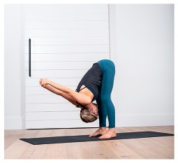 Иллюстрация к книге — Силовая йога. Энергия. Концентрация. Баланс [i_416.jpg]