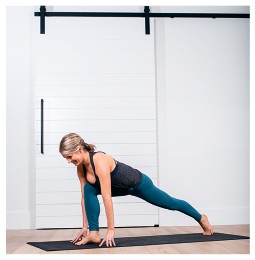 Иллюстрация к книге — Силовая йога. Энергия. Концентрация. Баланс [i_548.jpg]