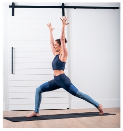 Иллюстрация к книге — Силовая йога. Энергия. Концентрация. Баланс [i_601.jpg]