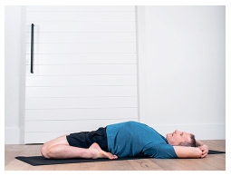 Иллюстрация к книге — Силовая йога. Энергия. Концентрация. Баланс [i_616.jpg]