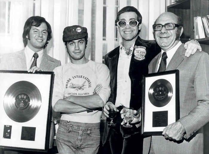 Иллюстрация к книге — Я – Элтон Джон. Вечеринка длиной в жизнь [_00020.jpg]