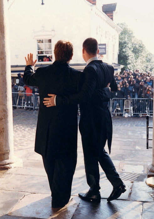 Иллюстрация к книге — Я – Элтон Джон. Вечеринка длиной в жизнь [_00052.jpg]