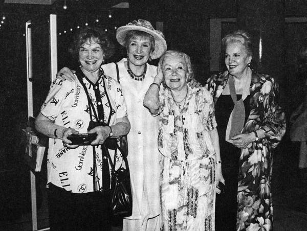 Иллюстрация к книге — Навстречу ветру [i_025.jpg]