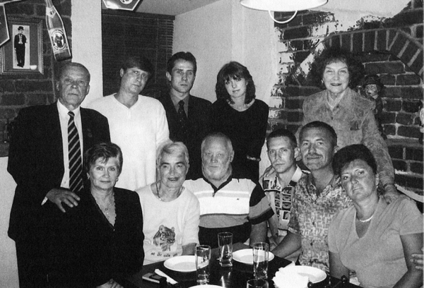 Иллюстрация к книге — Навстречу ветру [i_050.jpg]