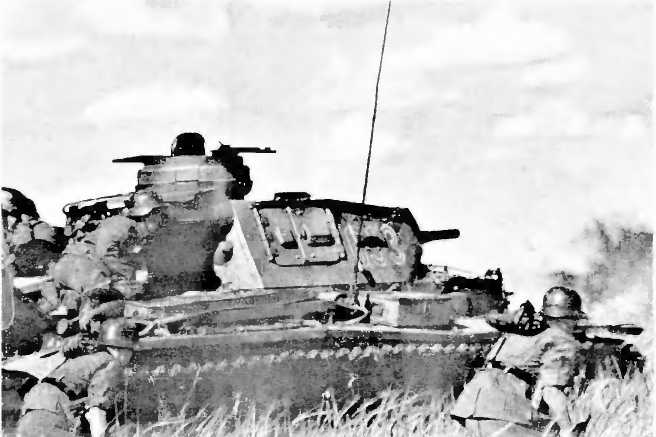 Иллюстрация к книге — История вермахта. Итоги [i_025.jpg]