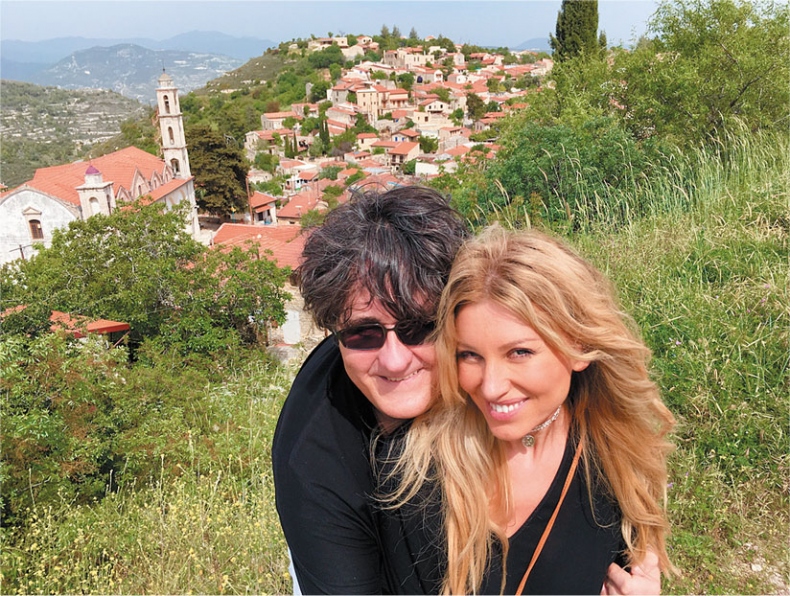 Иллюстрация к книге — Люблю [i_060.jpg]