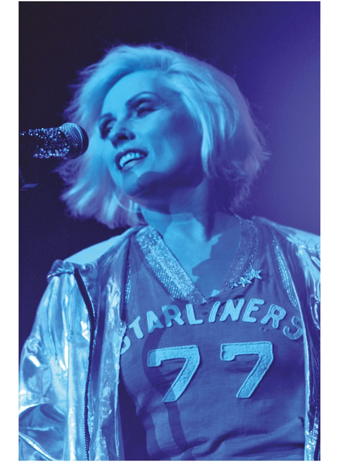 Иллюстрация к книге — Сердце из стекла. Откровения солистки Blondie [i_098.jpg]