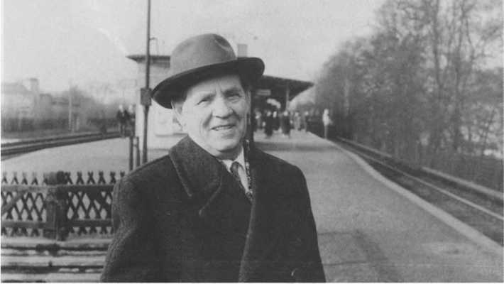 Иллюстрация к книге — Без протокола: невыдуманные истории рассказывают дипломат Александр Богомолов и разведчик Георгий Санников [i_005.jpg]