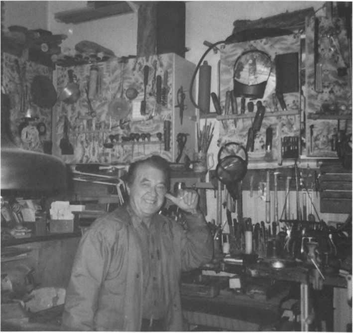 Иллюстрация к книге — Без протокола: невыдуманные истории рассказывают дипломат Александр Богомолов и разведчик Георгий Санников [i_036.jpg]