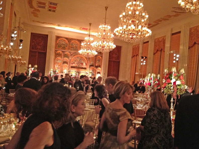 Иллюстрация к книге — Четверть века в Америке. Записки корреспондента ТАСС [i_009.jpg]